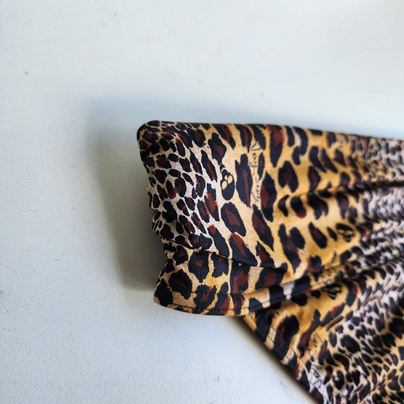 VICTORIA'S SECRET BIKINI BOTTOM ONLY SKULLS VERY SEXY ANIMAL PRINT Brown Sz S - Picture 9 of 9